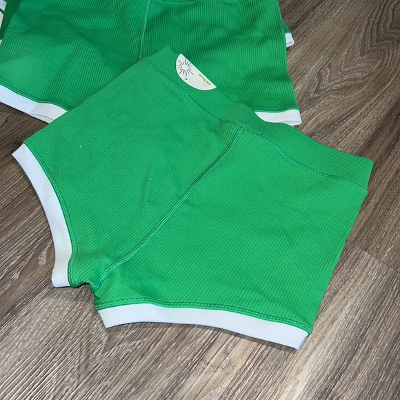 aerie offline ribbed super shortie2 inch inseam - Picture 5 of 7